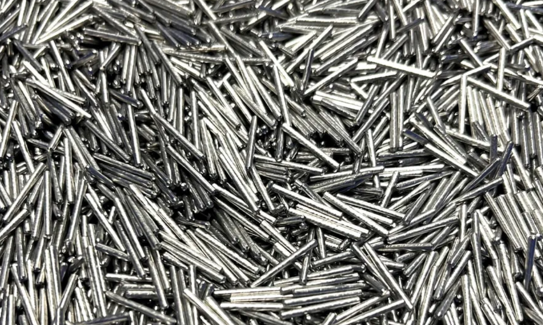 komplexe Drehteile aus Metall und Kunststoff